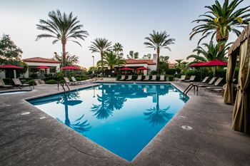 Luxury Apartments Tucson with Crystal Clear Swimming Pool